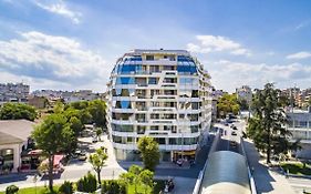 Super Central Luxury Apartments